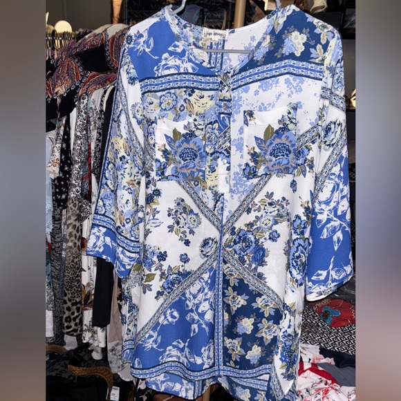 Floral Blue and White Women's Tunic - Picture 1 of 3